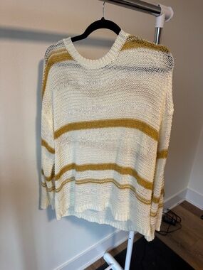 Women's Knit Striped Off White & Tan Sweater Size Large